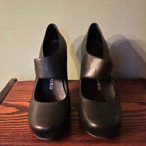 Tsubo Mary Jane Heels